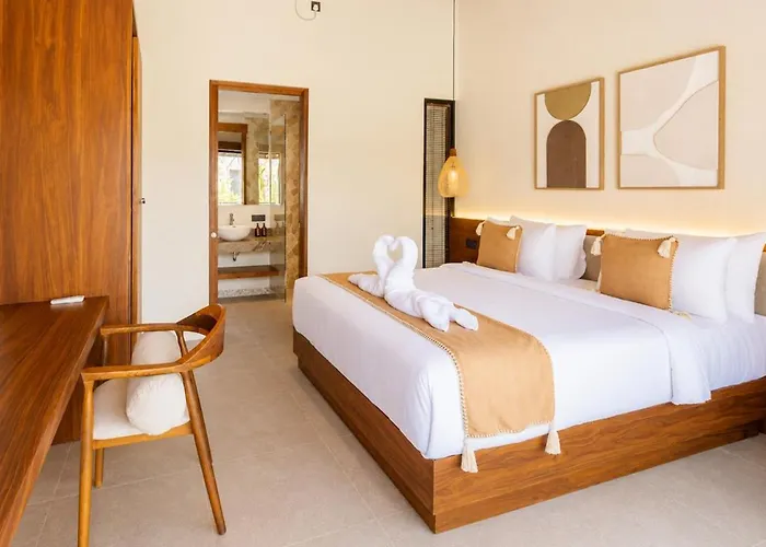 Svargi D 3br Luxury W Privatepool Near Padang Padang Villa *